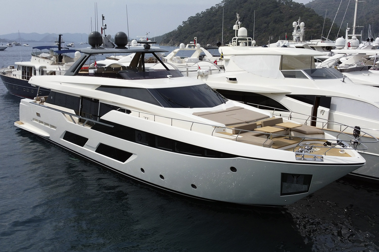 Экстерьер Ferretti 920