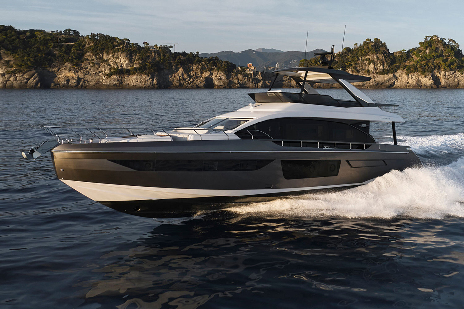 Экстерьер Azimut 68 Fly M/Y Sunstroke 2022