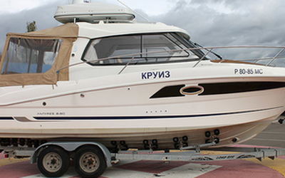 Монтаж оборудования и двух двигателей MERCURY 150 на Beneteau 8.80