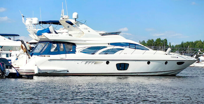 Azimut 62