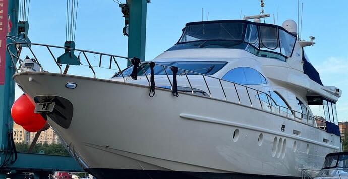 Azimut 80