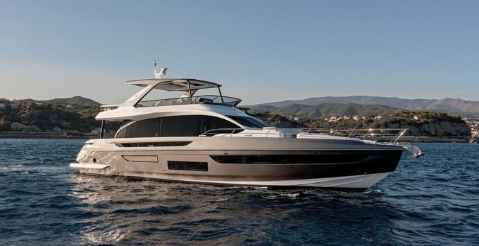 Azimut 72