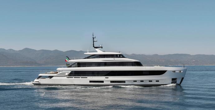 Azimut Grande 44M