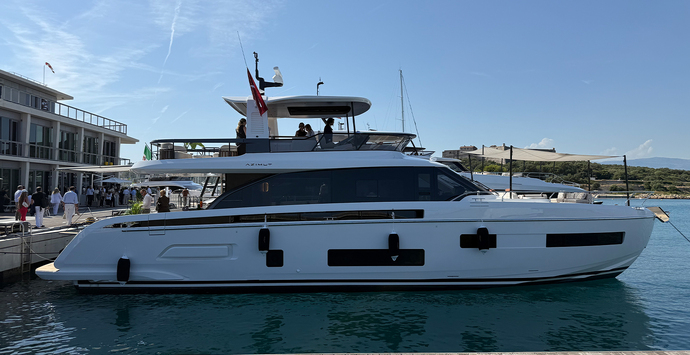 Azimut Fly 70