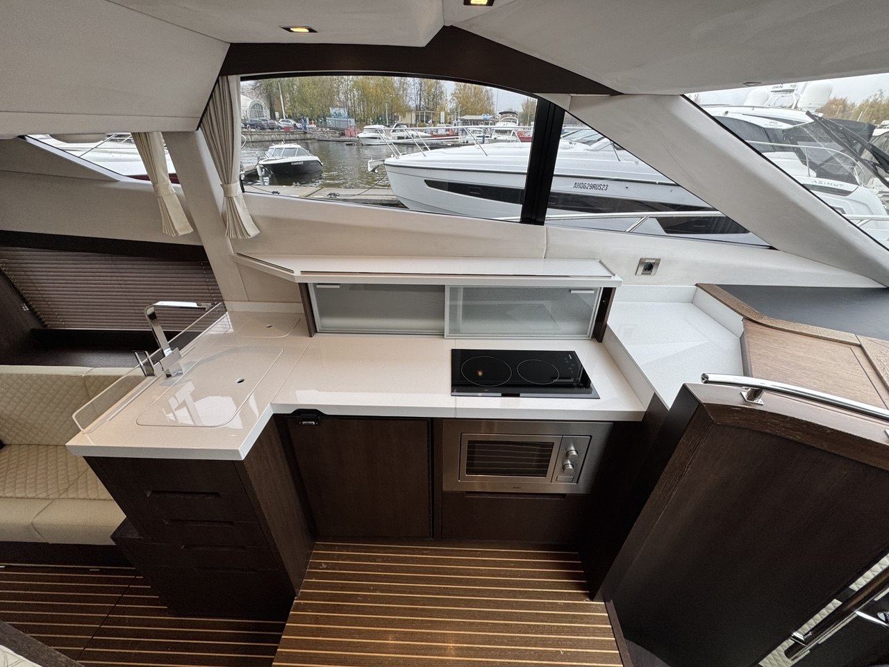 Galeon 420 Fly