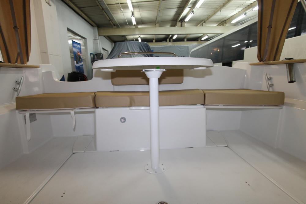 Монтаж оборудования и ПЛМ YAMAHA 150 на Beneteau Antares 7.80