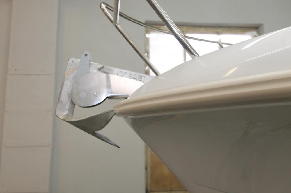 Монтаж оборудования и ПЛМ YAMAHA 150 на Beneteau Antares 7.80