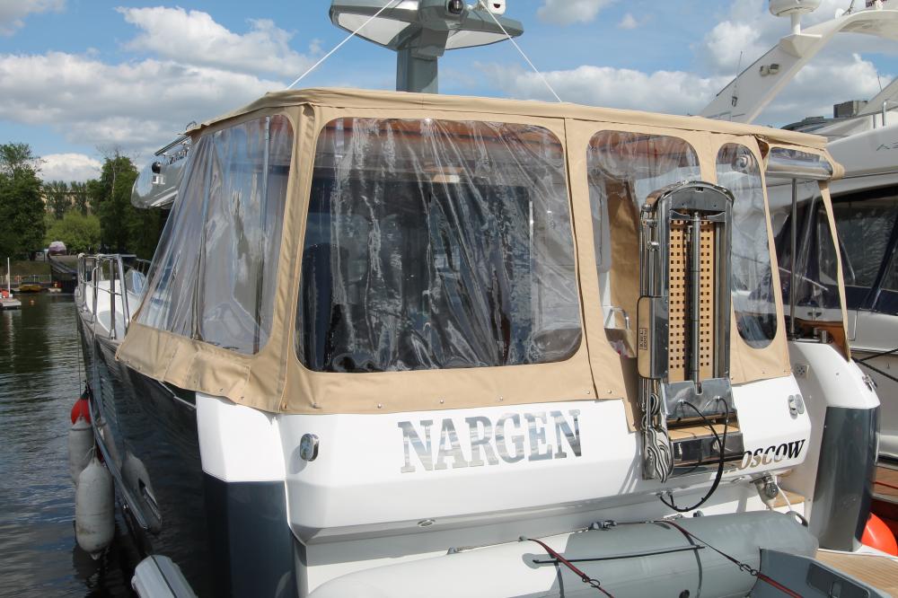 Монтаж дополнительного оборудования на яхту Azimut 43HT Magellano