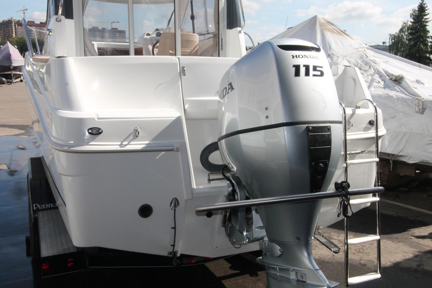 Монтаж оборудования и ПЛМ HONDA 115 на катер Beneteau Antares 6.80
