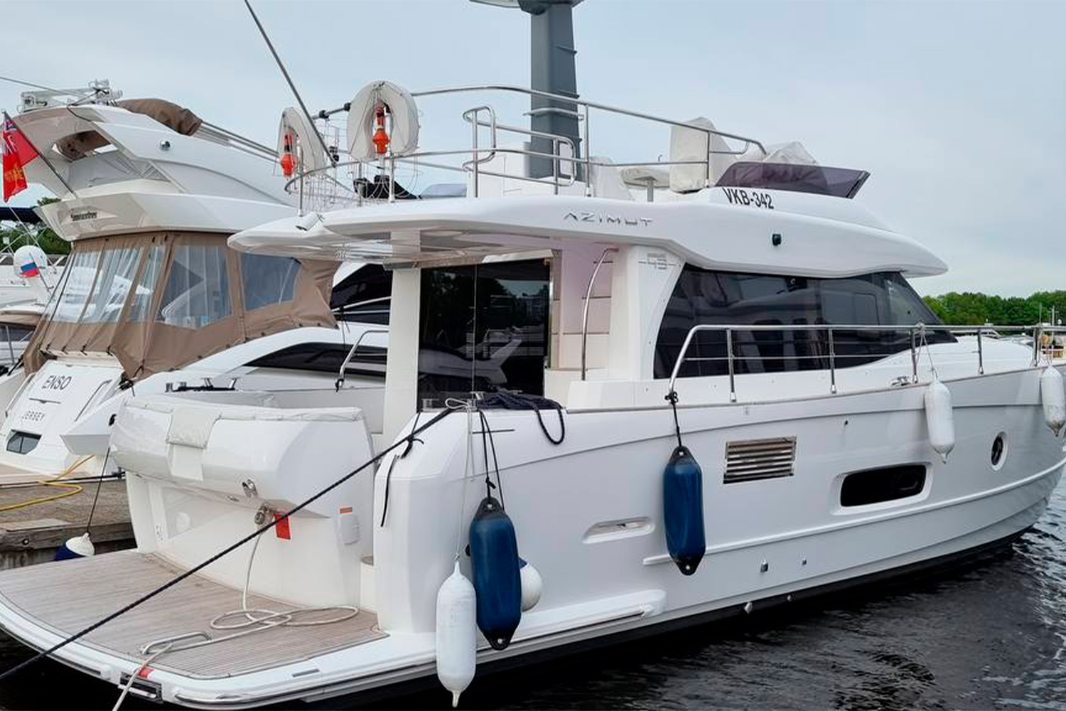 Экстерьер Magellano 43